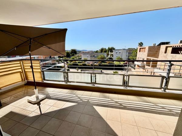 Appartement à vendre 3 pièces LA CIOTAT (13)