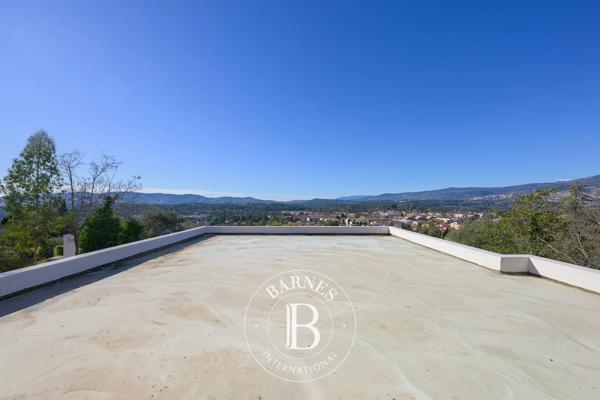 Mouans-Sartoux, Villa 3 Chambres -  250 m² à vendre