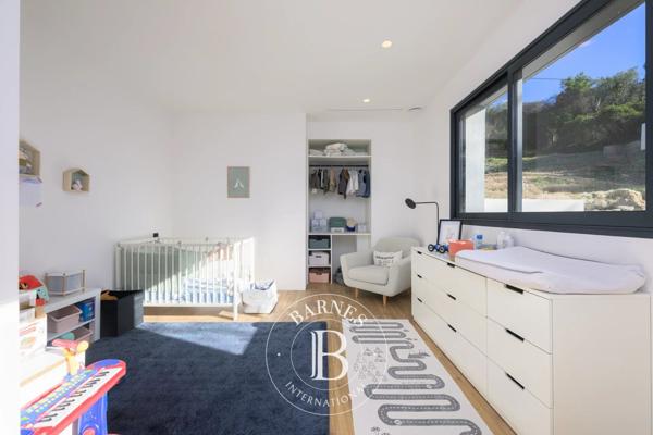 Mouans-Sartoux, Villa 3 Chambres -  250 m² à vendre