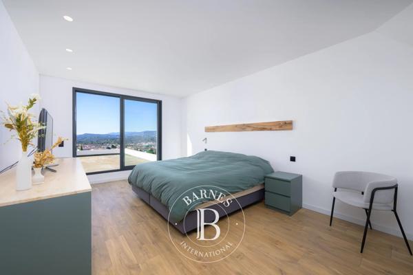 Mouans-Sartoux, Villa 3 Chambres -  250 m² à vendre