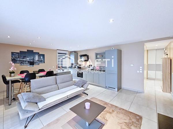 Appartement moderne avec terrasse aux prestations haut de gamme