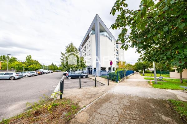 DIJON Poincaré Appartement T4 de 75 m2 avec terrasse - balcon - cave et garage en sous-sol
