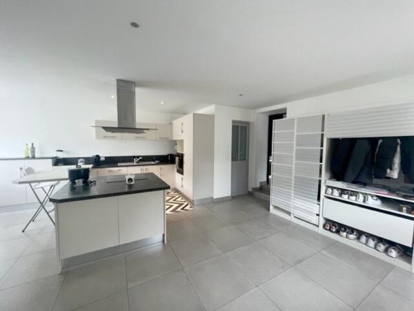 Maison 6 pièce(s) 3 chambre(s) 135 m²