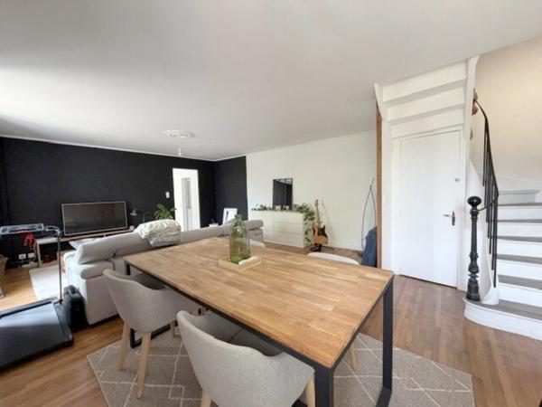 Maison 6 pièce(s) 3 chambre(s) 135 m²