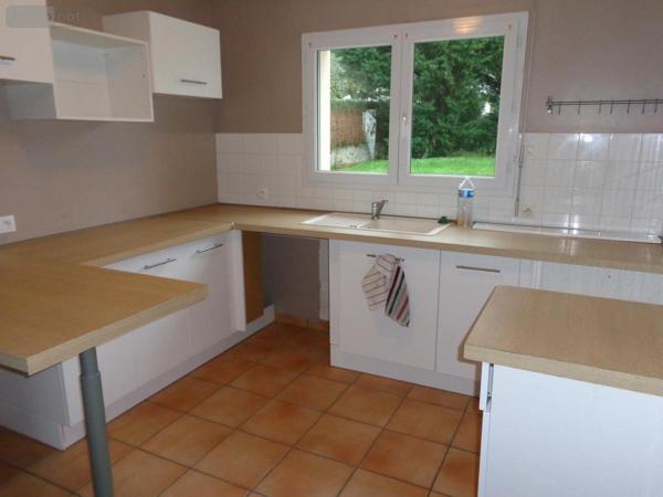 Maison à louer à Orvault en Loire-Atlantique (44700), ref : 44028-L159