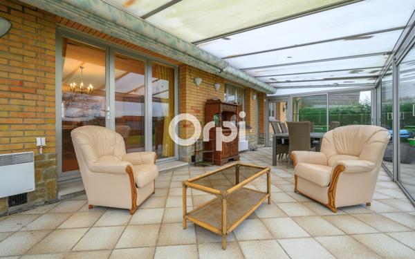 Maison à vendre    8 pièces •  Estaires