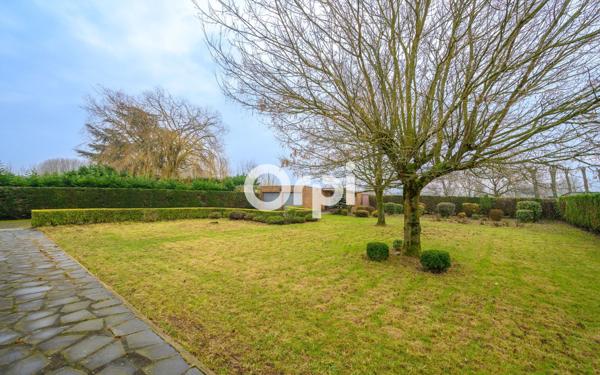 Maison à vendre    8 pièces •  Estaires