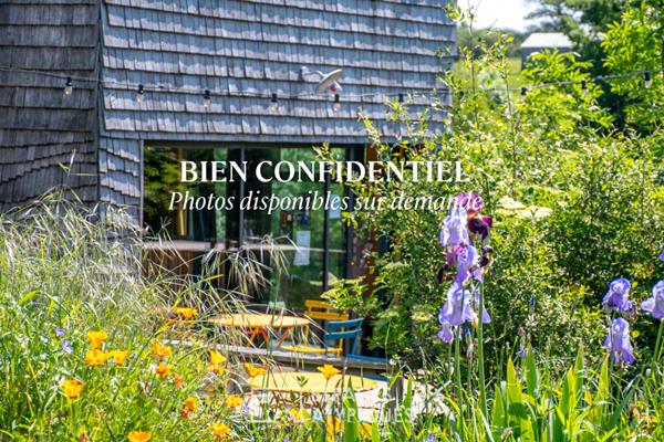 Nature et authenticité : un site rare d’hébergements insolites avec salle de réception