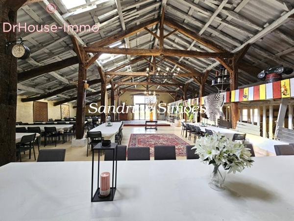 Maison à vendre 9 pièces de 230 m²