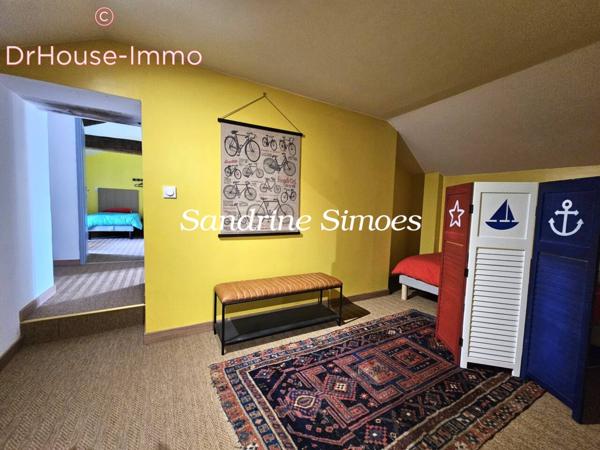 Maison à vendre 9 pièces de 230 m²