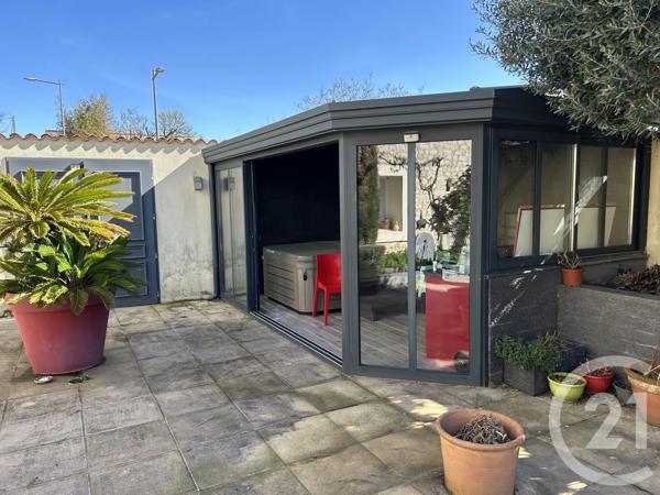 Maison à vendre  5 pièces - 185,45 m 2   LA ROCHELLE  - 17