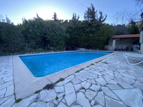 🏡 Maison 5 pièces – 130 m² avec piscine et grand terrain – Saint-Jeannet