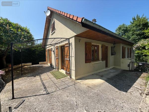 Maison individuelle à vendre à Seloncourt dans le Doubs (25230), ref : M-8-1083900