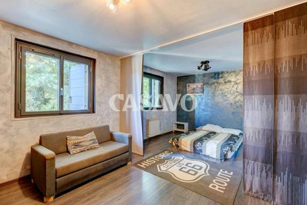 Vente Maison 6 pièces de 170m² - 69720 Saint-Laurent-de-Mure