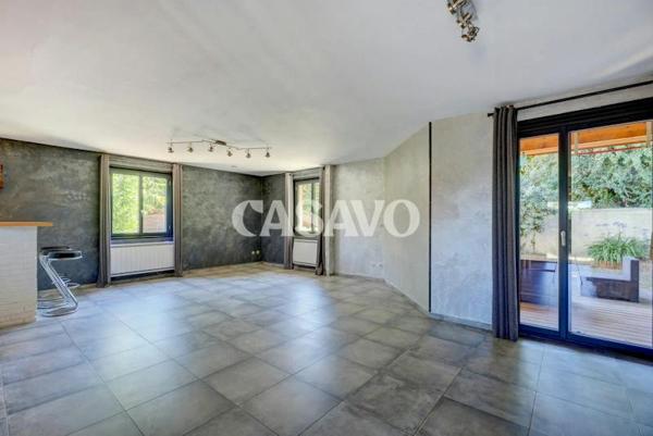 Vente Maison 6 pièces de 170m² - 69720 Saint-Laurent-de-Mure