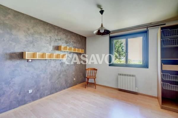 Vente Maison 6 pièces de 170m² - 69720 Saint-Laurent-de-Mure