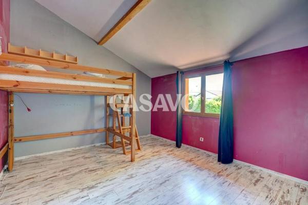 Vente Maison 6 pièces de 170m² - 69720 Saint-Laurent-de-Mure