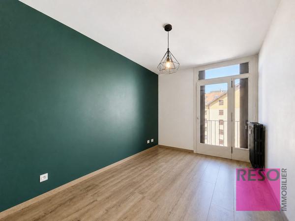 SUPERBE T4 NU ANNEMASSE