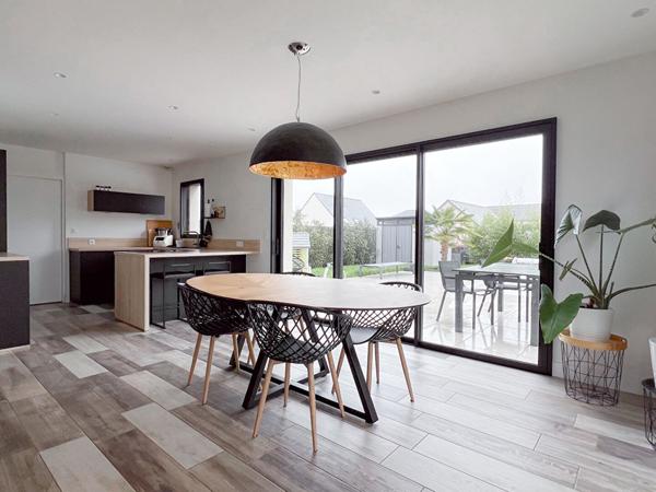 Maison - 112 m² à Cantenay Epinard - 5 pièces - 4 chambres - garage