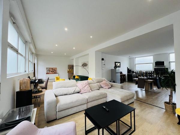 À vendre - Loft, 8 pièces situé à Tours (37000)