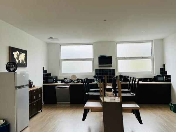 À vendre - Loft, 8 pièces situé à Tours (37000)