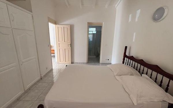 Maison à louer    2 pièces •  Saint-François