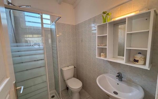 Maison à louer    2 pièces •  Saint-François