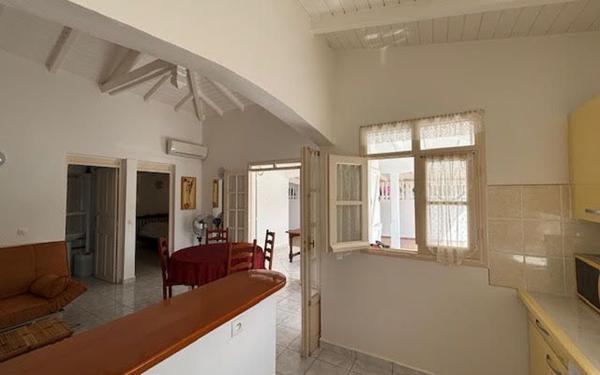 Maison à louer    2 pièces •  Saint-François