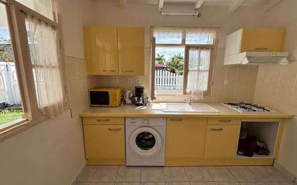 Maison à louer    2 pièces •  Saint-François