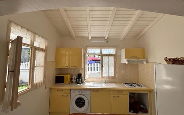 Maison à louer    2 pièces •  Saint-François