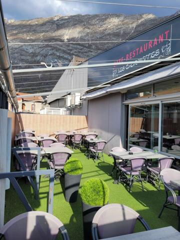 Fonds de commerce de restauration et bar à vendre SAINT EGREVE (38)