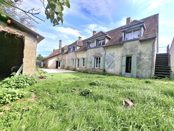 À vendre - Maison individuelle, 6 pièces située à Courgains (72260)