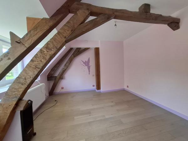 À vendre - Maison individuelle, 6 pièces située à Courgains (72260)