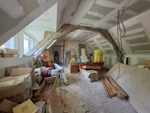 À vendre - Maison individuelle, 6 pièces située à Courgains (72260)