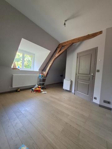 À vendre - Maison individuelle, 6 pièces située à Courgains (72260)