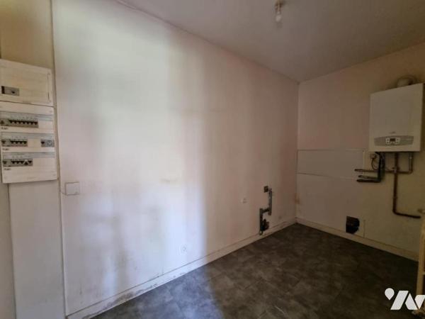 Maison individuelle 3 chambres rénovée avec jardin clos