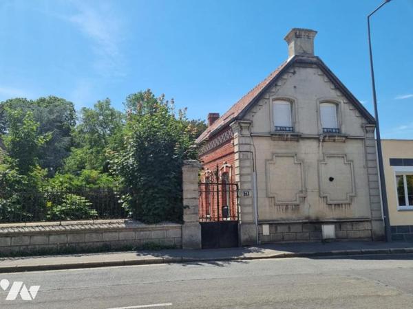 Maison individuelle 3 chambres rénovée avec jardin clos