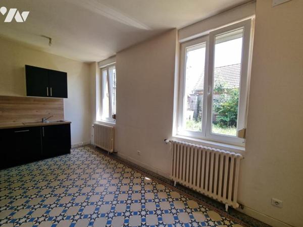 Maison individuelle 3 chambres rénovée avec jardin clos