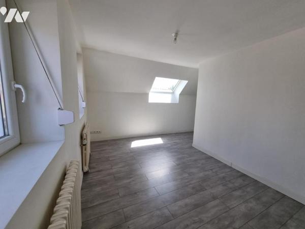 Maison individuelle 3 chambres rénovée avec jardin clos