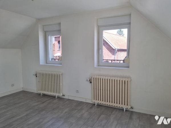 Maison individuelle 3 chambres rénovée avec jardin clos