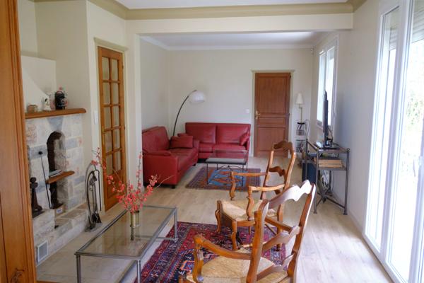 Montauban (82000) Belle Propriété de 228 m2 au milieu d'un Parc avec une Dépendance et 3 Garages.