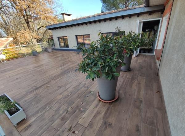 Montauban (82000) Belle Propriété de 228 m2 au milieu d'un Parc avec une Dépendance et 3 Garages.