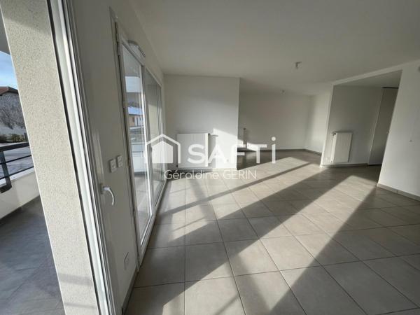 Résidence 2021 avec ascenseur appartement T4 moderne