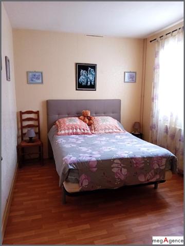 Maison à CHANIERS, 17610 - 5 pièces 119m²