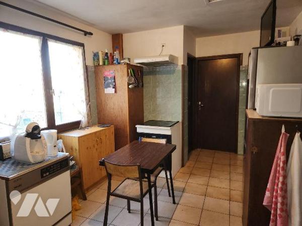 À vendre à Laferté-sur-Aube, à seulement 5 minutes de Ville-sous-la-Ferté et de l'autoroute A5,...