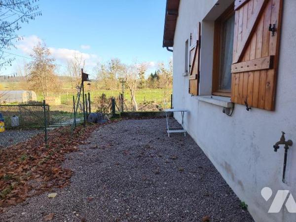 À vendre à Laferté-sur-Aube, à seulement 5 minutes de Ville-sous-la-Ferté et de l'autoroute A5,...