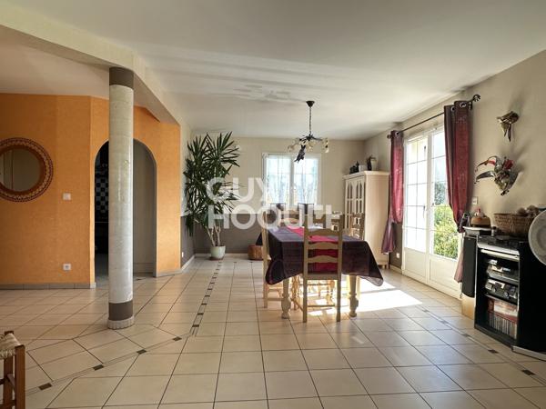 MAISON À VENDRE DE 5 PIÈCES DE 125,00 M²