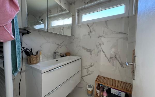 Appartement à louer    3 pièces •  Saint-Jean-de-la-Ruelle