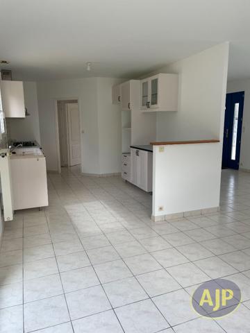 Maison à louer Savenay : 5 pièces, 107m² avec 3 chambre(s) à 1 058€ - AJP Immobilier Savenay