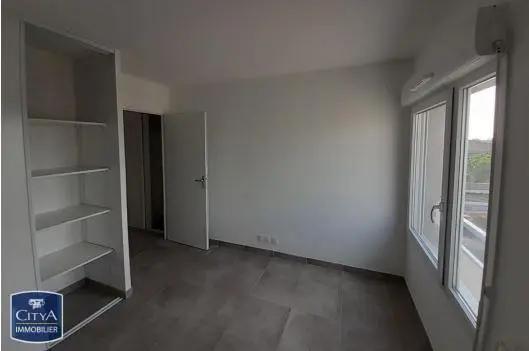 Appartement à louer 2 pièces 48.01m²